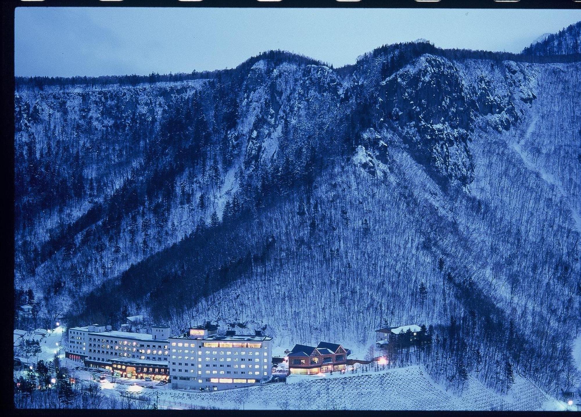Hotel Taisetsu Onsen&Canyon Resort Kamikawa  Ngoại thất bức ảnh
